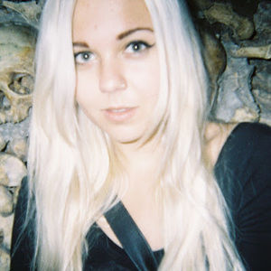 Meet your Posher, Nina